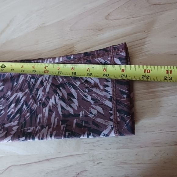 COPY - NWT Zella High Waisted Crop Purple  Brush Stroke Print - Picture 8 of 11